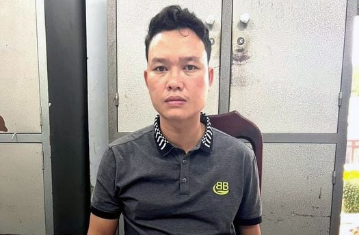 Nguyễn Viết Cường bị bắt theo lệnh truy nã. Ảnh: Văn Tiến