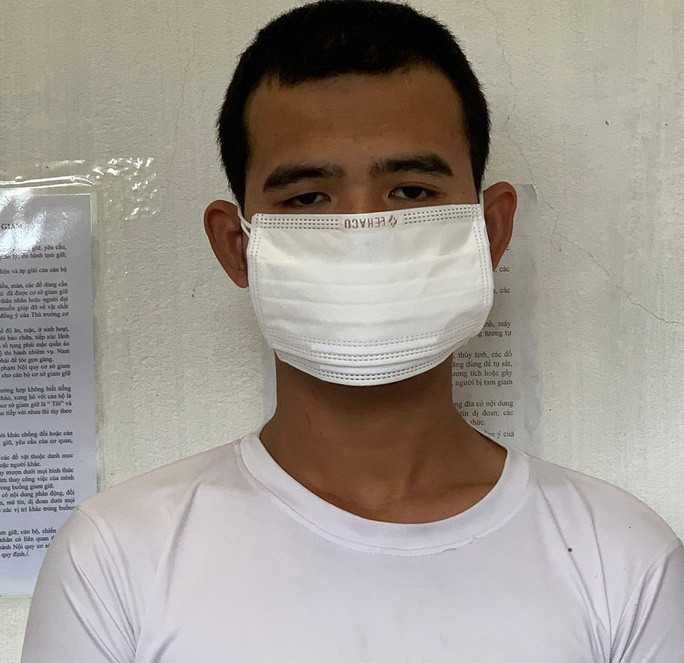 Hoàng Khắc Quân tại cơ quan công an - Ảnh: Công an cung cấp