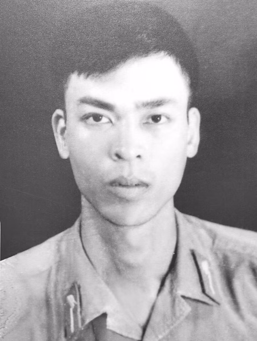 Trung úy - học viên Đào Văn Sang Sinh ngày: 16.10.1953 Nhập ngũ: 23.5.1971 Quê quán: Diêm Điền, Thái Thụy, Thái Bình Hy sinh: 14.3.1979