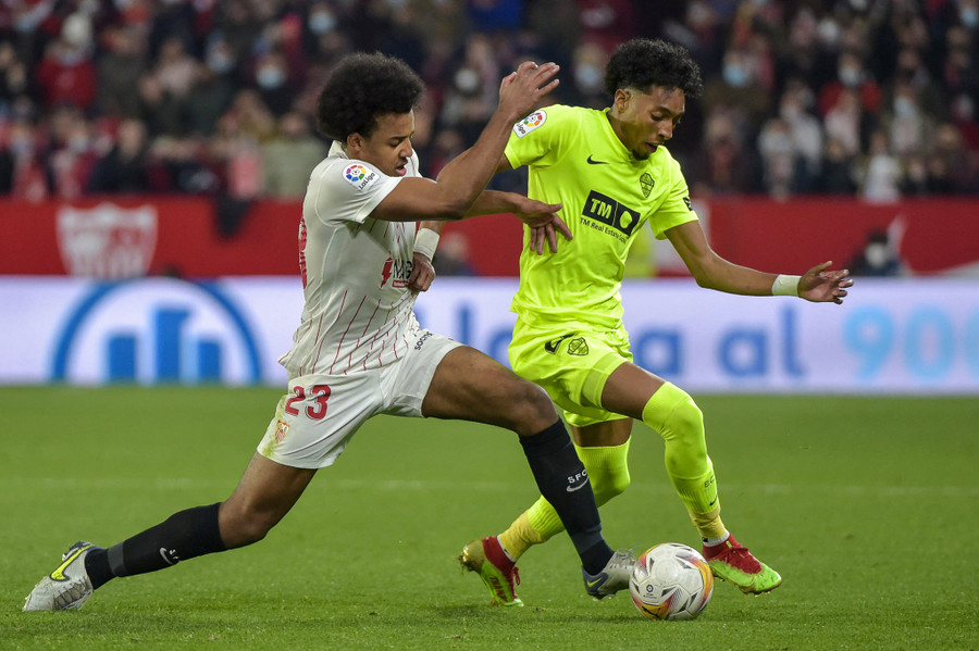 Sevilla hoàn toàn áp đảo đội khách Elche. Ảnh: AFP