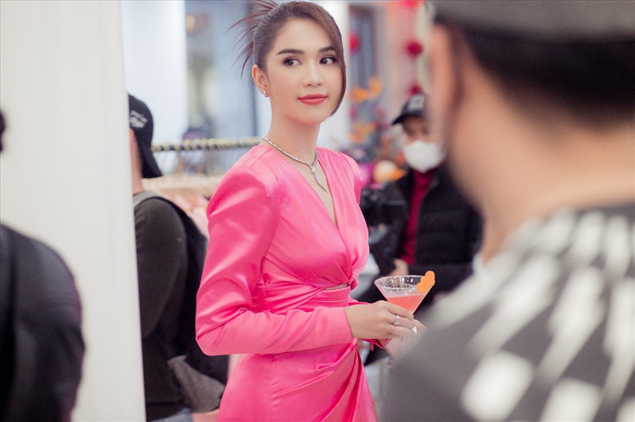  Ở tuổi 34, người đẹp Trà Vinh vẫn giữ được vẻ trẻ trung. 