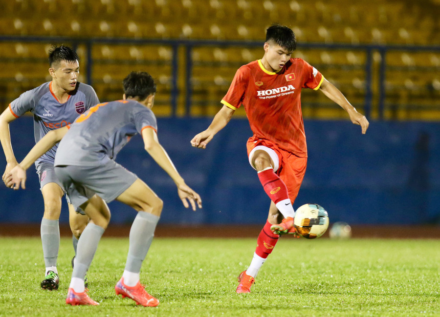 U.23 Việt Nam dự giải U.23 Đông Nam Á với bộ khung nhiều cầu thủ U.21. Ảnh: Khả Hòa