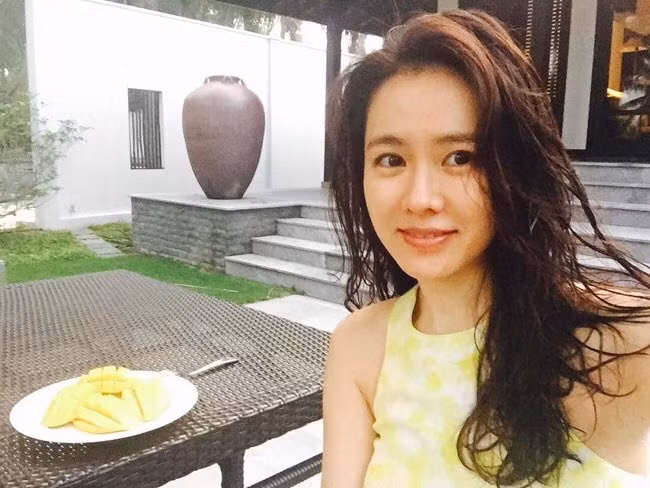 Son Ye Jin xinh đẹp trong khuôn mặt mộc. Ảnh: MXH