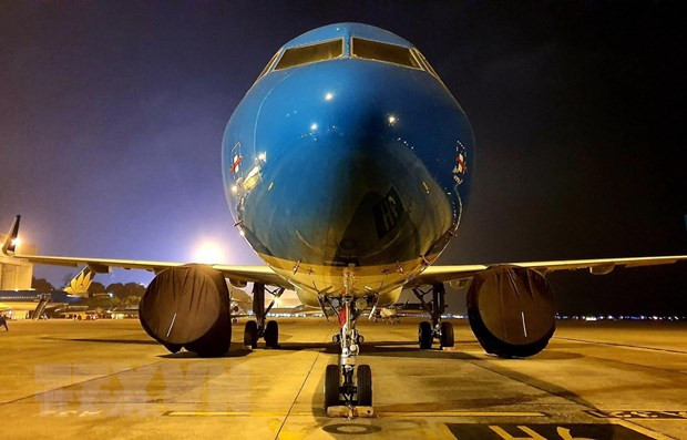 Bộ Giao thông vận tải chỉ đạo các hãng hàng không của Việt Nam chuẩn bị sẵn sàng kế hoạch đưa người Việt và thành viên gia đình về nước. Ảnh: TTXVN Bộ Giao thông vận tải chỉ đạo các hãng hàng không của Việt Nam chuẩn bị sẵn sàng kế hoạch đưa người Việt và thành viên gia đình về nước. Ảnh: TTXVN