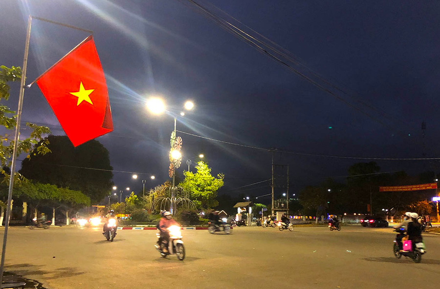 Để phòng-chống dịch Covid-19, năm nay thị xã An Khê không tổ chức giao thừa tại khu vực chợ hoa Tết. Ảnh: Ngọc Minh