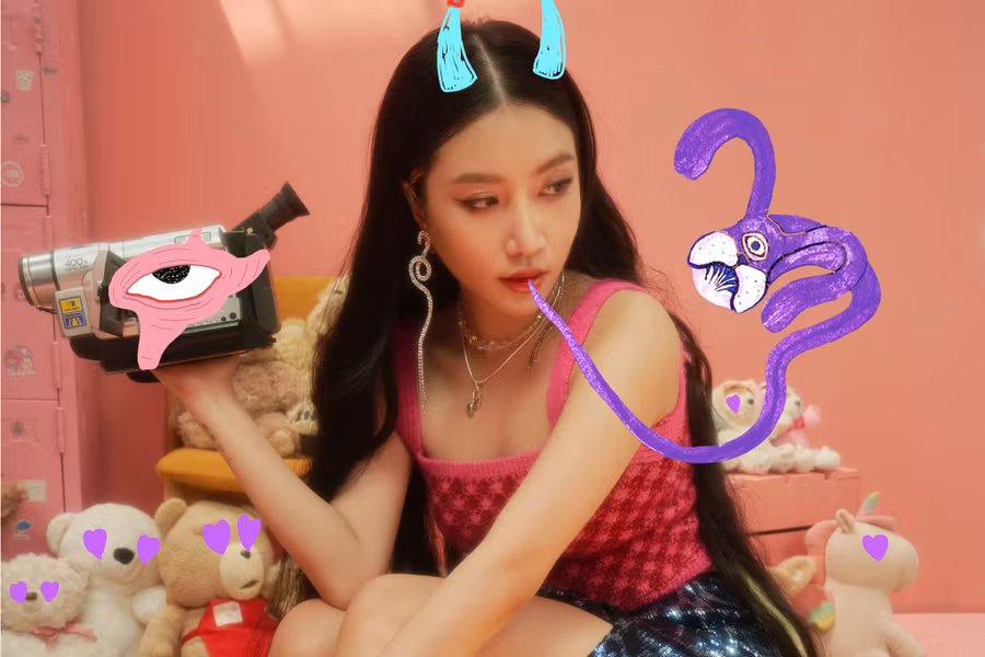 Mới đây, nữ ca sĩ Orange vừa tạo bất ngờ cho người hâm mộ bằng một bộ ảnh tràn ngập sắc màu. Đây không chỉ là bộ ảnh đánh dấu bản thân bước sang một tuổi mới mà còn là món quà đặc biệt cô dành tặng khán giả của mình. Ảnh: NVCC