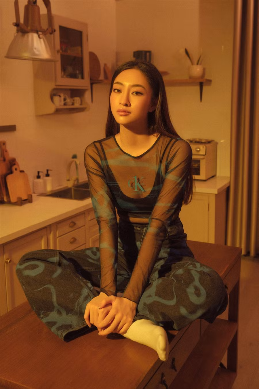 Vốn được biết đến là một nàng hậu với học vấn “khủng”, Hoa hậu Lương Thùy Linh liên tục gây ấn tượng bởi khả năng giao tiếp tiếng Anh. Mới đây, cô cũng xuất hiện với vai trò khách mời cho buổi tọa đàm do UNICEF tổ chức để tuyên truyền về lối sống khỏe mạnh hơn đến với giới trẻ. Ảnh: Trang Nguyễn. 