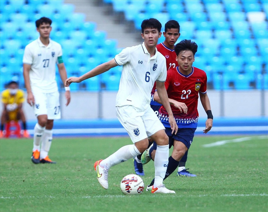 Lào không tế tạo bất ngờ trước U23 Thái Lan. Ảnh: Đ.Đ