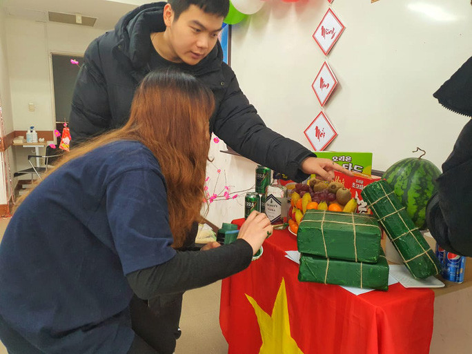 Nguyễn Tùng Lâm cùng Hội sinh viên Việt Nam tại Hannam (Hàn Quốc) tổ chức chương trình 