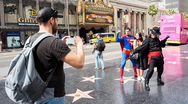 Doanh nghiệp lữ hành đã bắt đầu chào tour du lịch nước ngoài. Ảnh: Saigontourist