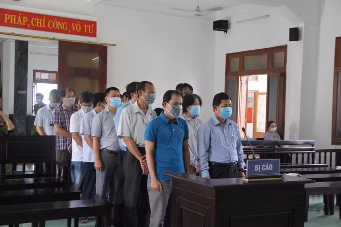 Ngoài tuyên phạt 18 bị cáo, TAND tỉnh Phú Yên còn yêu cầu kết quả 32 bài thi có sự tác động, gian dối