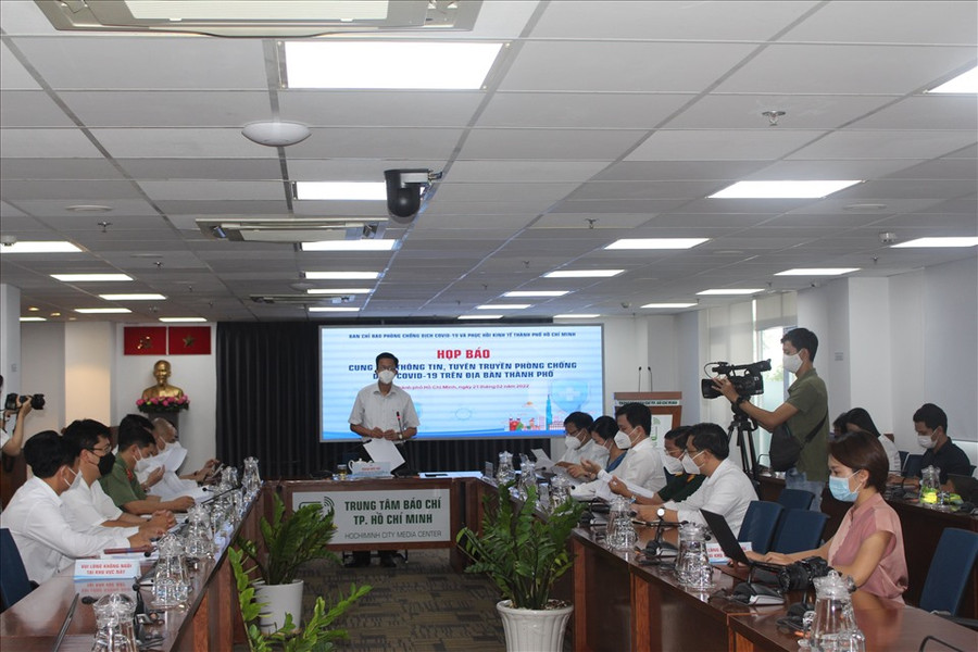 Họp báo về tình hình dịch COVID-19 chiều 21.2. Ảnh: Huyên Nguyễn