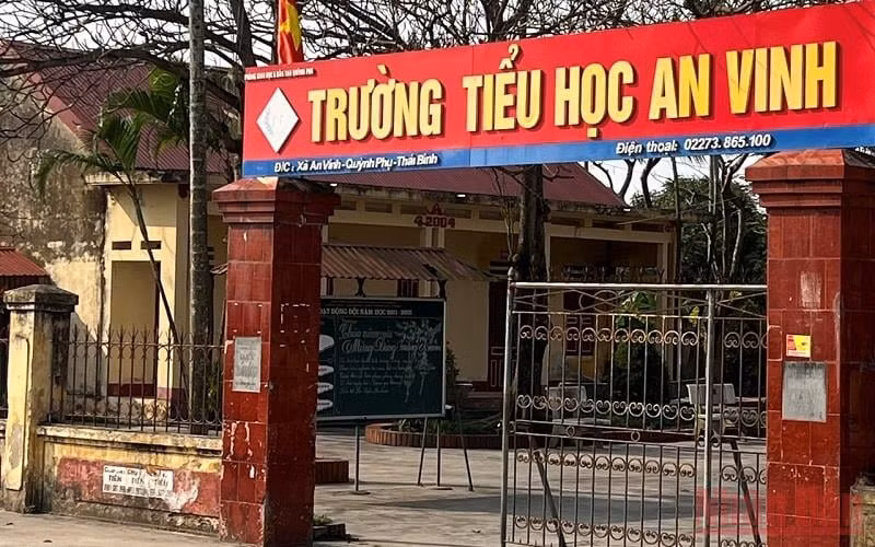 Trường Tiểu học An Vinh đã tạm đình chỉ việc giảng dạy của Nguyễn Bá Nghị để phục vụ công tác điều tra. Ảnh: KL