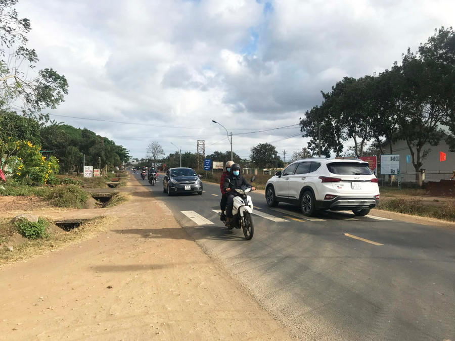 Một góc trung tâm xã Hbông trong những ngày đầu xuân 2022. Ảnh: Nguyễn Diệp