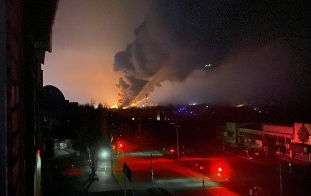 Đạn pháo ở khu vực Nikolaev. Ảnh Korrespondent