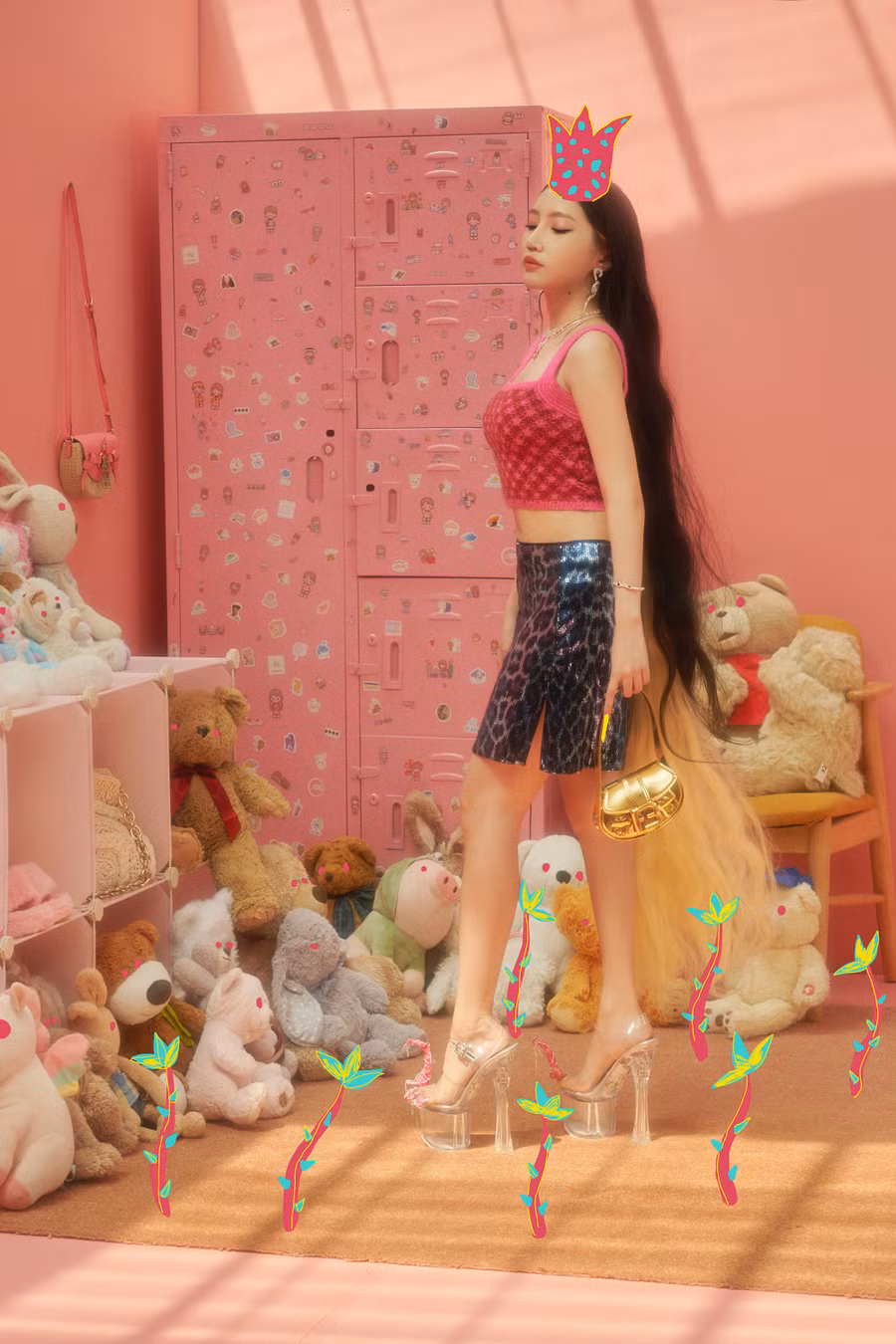 "Trong năm nay mình sẽ ra album đầu tay tự sáng tác. Mình cũng tập sống lành mạnh, quan tâm sức khoẻ, ngoại hình kỹ lưỡng hơn vì tuổi này là bắt đầu bước vào giai đoạn lão hoá rồi. Và không chỉ tuổi này mà mỗi năm, thậm chí, mỗi ngày mình đều phải chú trọng hơn trong từng hành động, quyết định. Vì cơ hội cho bạn sai lầm, vấp ngã không hề vô hạn, mà nó ngày càng ít dần khi bạn lớn hơn", giọng Người lạ ơi chia sẻ. Ảnh: NVCC