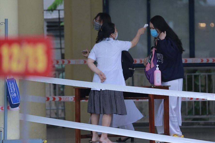 Các trường học ở Đà Nẵng chuẩn bị các phương án, diễn tập đón học sinh trở lại trường. Ảnh: Thanh Chung  Các trường học ở Đà Nẵng chuẩn bị các phương án, diễn tập đón học sinh trở lại trường. Ảnh: Thanh Chung