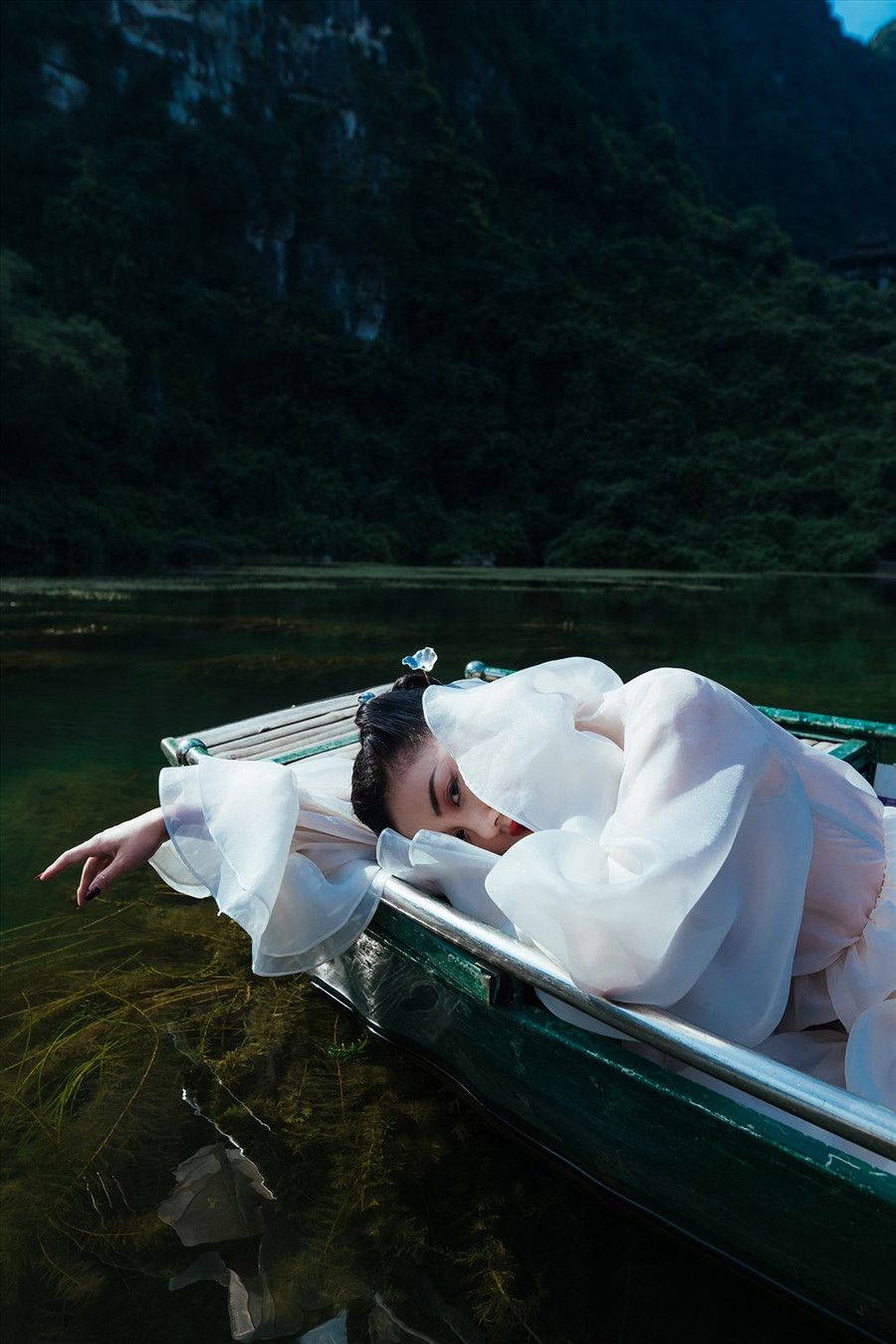 Song song với các ca khúc, nữ ca sĩ cũng gây chú ý liên tục góp mặt trong các chương trình truyền hình với nhiều vai trò khác nhau.