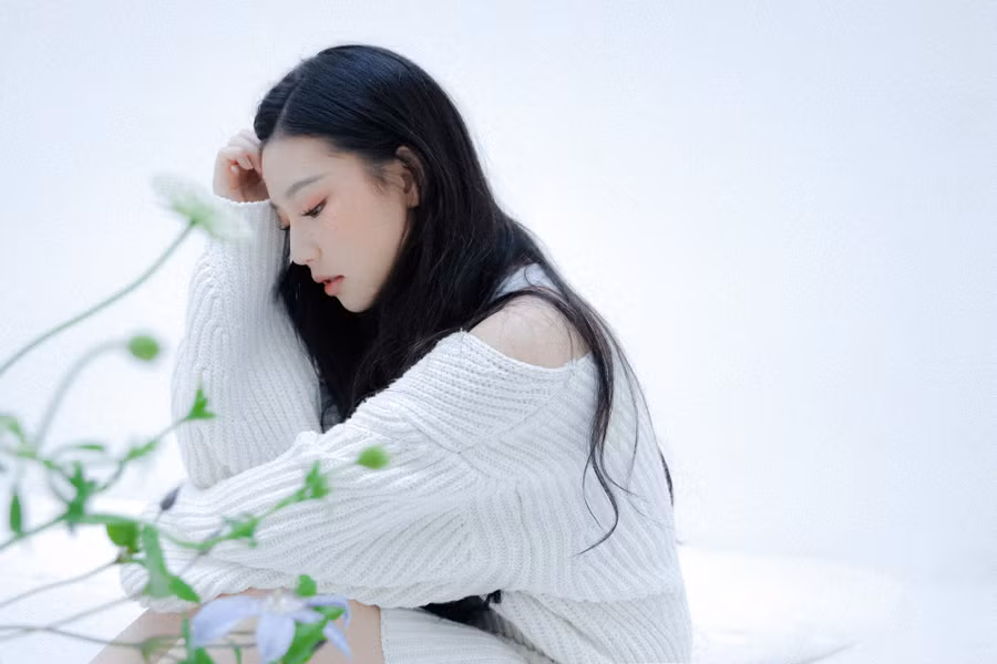 Bên cạnh đó, lời bài hát đậm chất ngôn tình trên nền giai điệu pop ballad du dương đang khiến cho các fan của nữ ca sĩ vô cùng hào hứng và mong chờ ngày sản phẩm ra mắt. Ảnh: NVCC