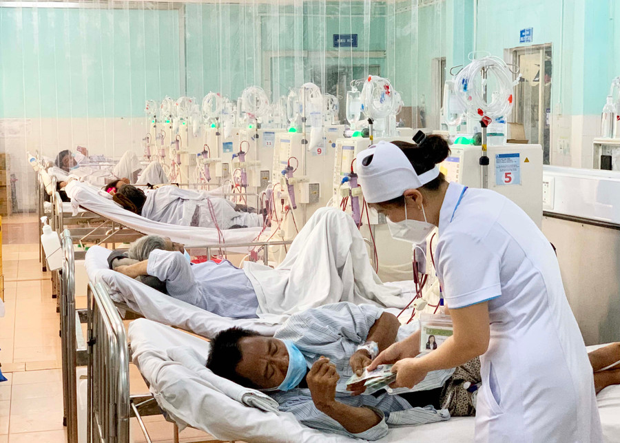 Hiện có trên 200 bệnh nhân đang chạy thận nhân tạo tại Bệnh viện Đa khoa tỉnh. Ảnh: Như Ý Hiện có trên 200 bệnh nhân đang chạy thận nhân tạo tại Bệnh viện Đa khoa tỉnh. Ảnh: Như Ý