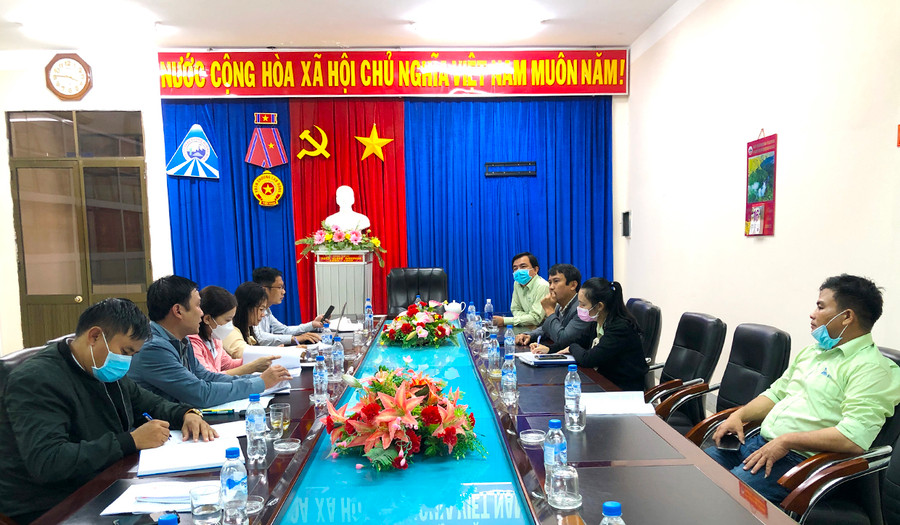 Quang cảnh buổi làm việc. Ảnh Ngọc Minh Quang cảnh buổi làm việc. Ảnh Ngọc Minh