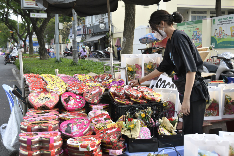  Những mẫu quà sô cô la mới của Hoa. Ảnh: Nữ Vương