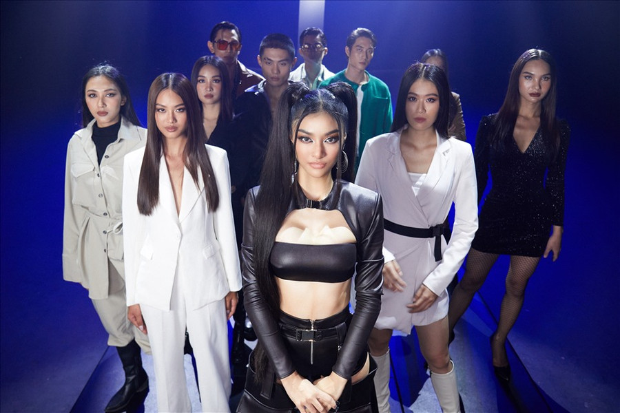 Hiện tại, thể loại âm nhạc Lona hướng đến mang phong cách sôi động, vui tươi và phần nào truyền cảm hứng đến các bạn trẻ như một món ăn tinh thần âm nhạc độc đáo. Ảnh: Sen Vàng.