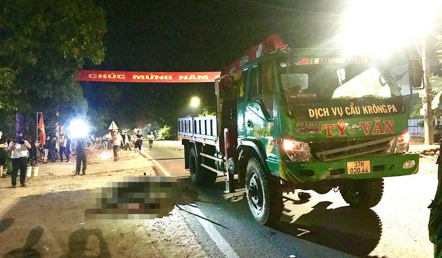  Hiện trường vụ tai nạn. Ảnh: Quang Ngọc