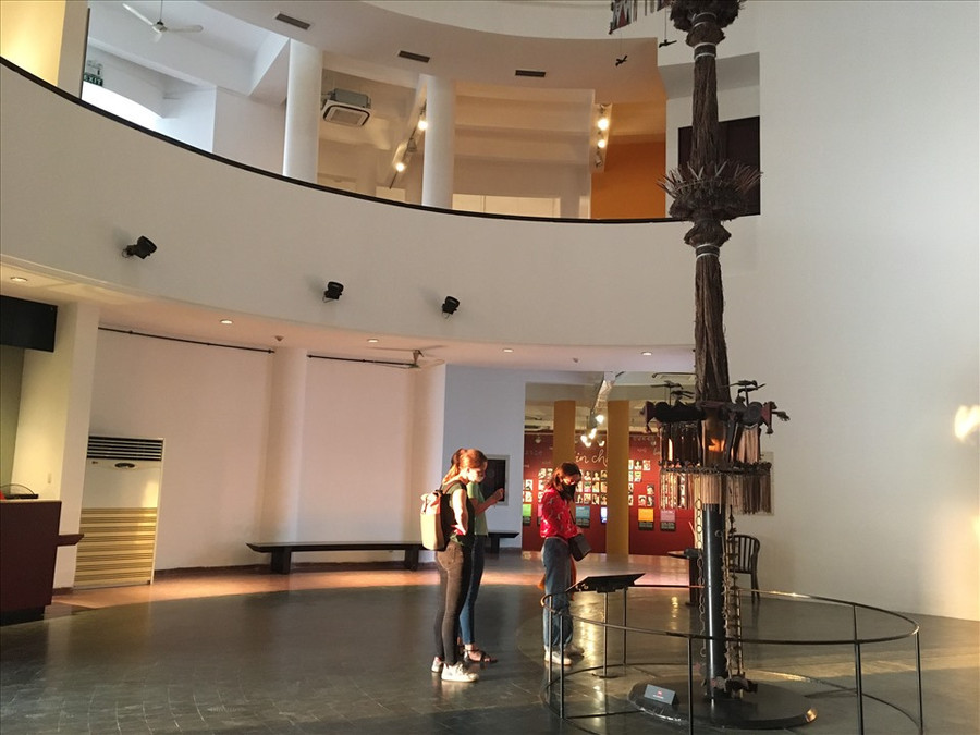 Đến với Bảo tàng, du khách có thể tìm hiểu văn hoá của 54 dân tộc tại toà Trống Đồng. Ảnh: BTC