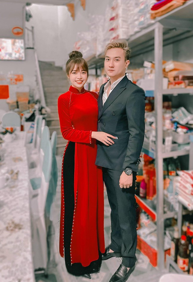 Phạm Anh Tuấn đính hôn với Lâm Diễm Quỳnh vào mùng 5 Tết Nguyên đán vừa qua. Ảnh: FBNV