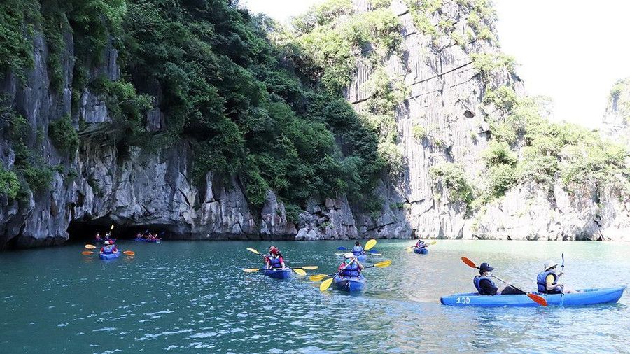 Ngành du lịch nóng lòng được tháo bỏ mọi rào cản để mở cửa trở lại từ ngày 15.3. Ảnh: Lã Nghĩa Hiếu