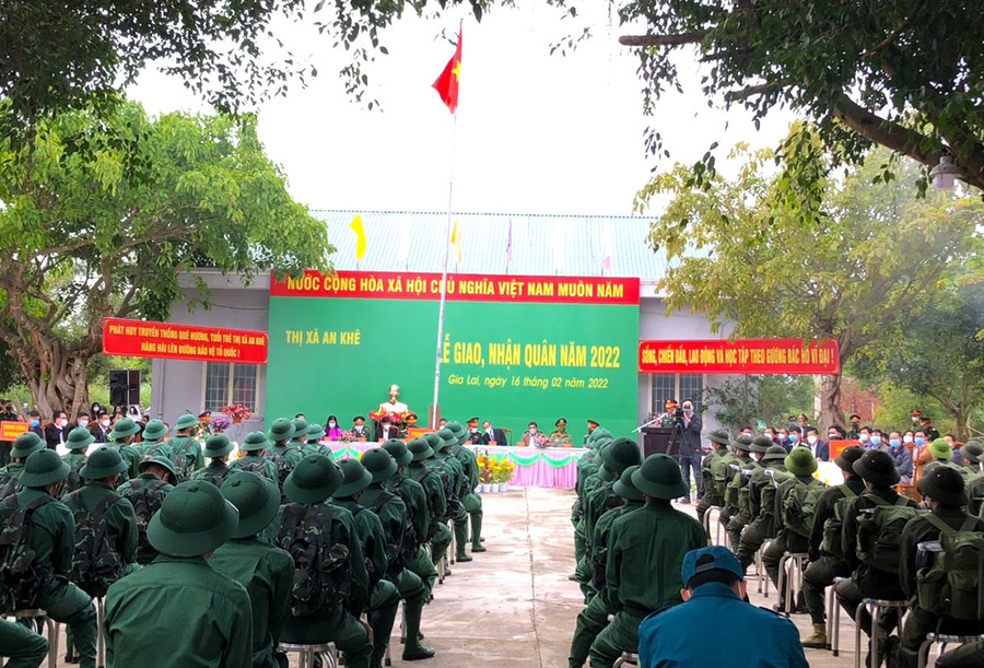 Năm nay, thị xã An Khê tuyển đủ 82 công dân nhập ngũ, đạt 100% kế hoạch được giao. Ảnh: Ngọc Minh  Năm nay, thị xã An Khê tuyển đủ 82 công dân nhập ngũ, đạt 100% kế hoạch được giao. Ảnh: Ngọc Minh