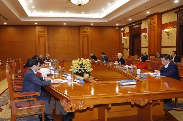 Ban Bí thư đánh giá công tác tổ chức Tết Nhâm Dần năm 2022. (Ảnh: Phương Hoa/TTXVN)