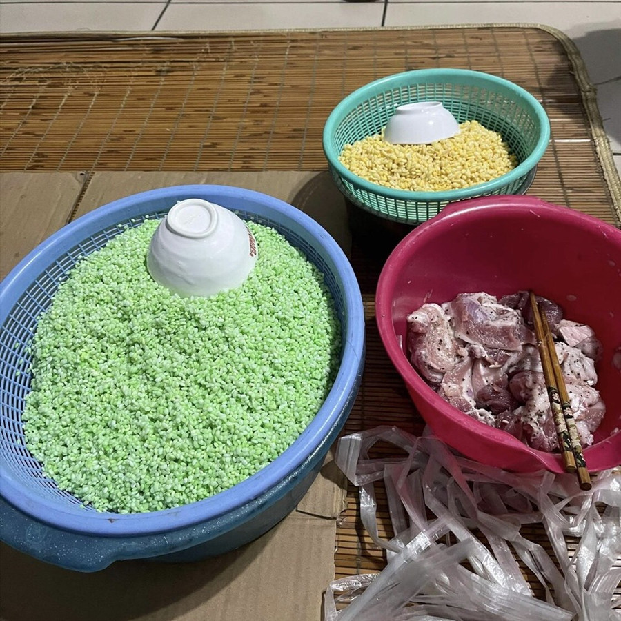 Mang hương vị Tết quê hương đến xứ người. Ảnh: NVCC