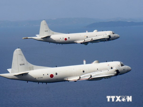 Hai máy bay P3C Orion tham gia tập trận ngoài khơi đảo Kerama thuộc tỉnh Okinawa, miền Nam Nhật Bản.