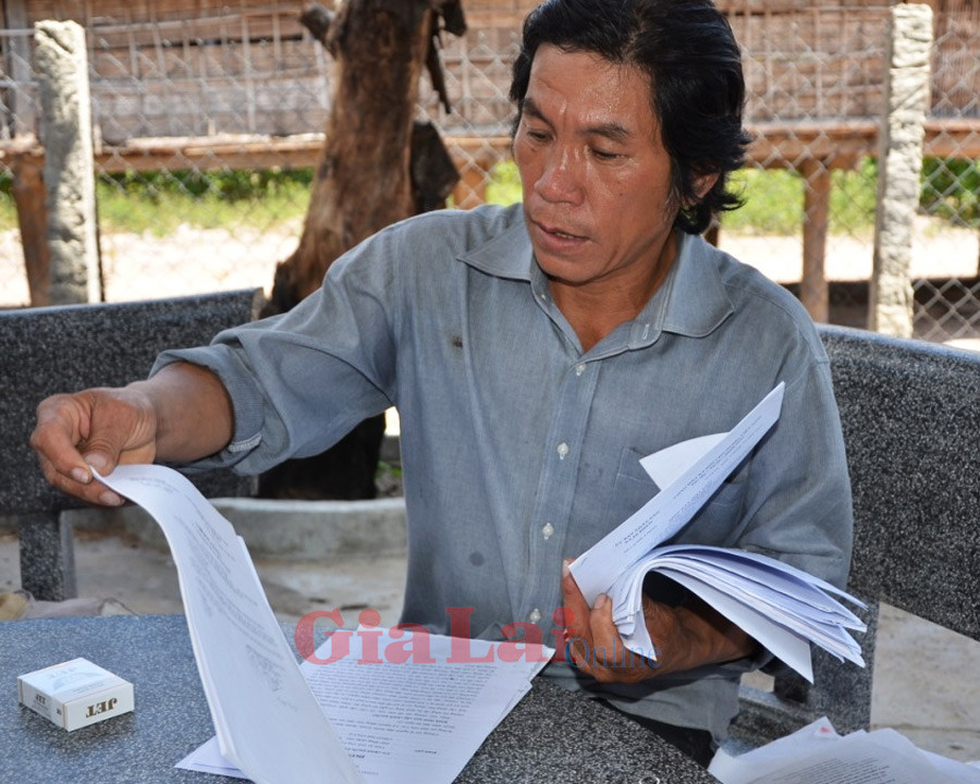 Ông Nguyễn Văn Hiến-người gửi đơn tới Báo Gia Lai. Ảnh: Nguyễn Tú