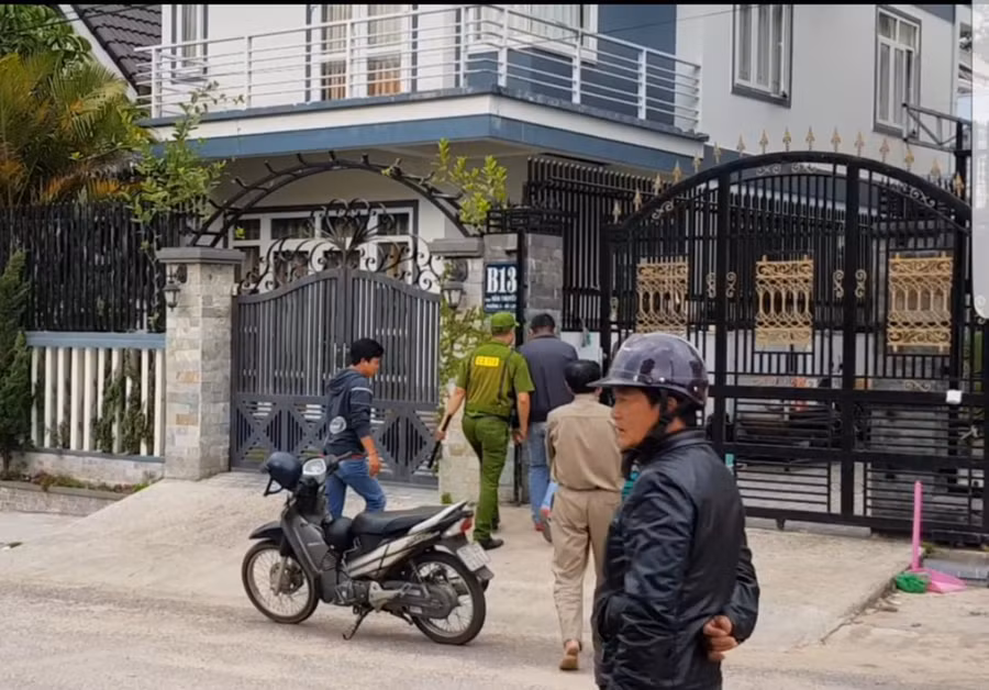 Khám xét nhà B13 mà Tuấn đang thuê 