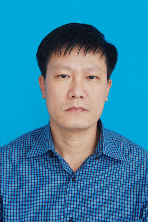 Ông Lê Quốc Hùng