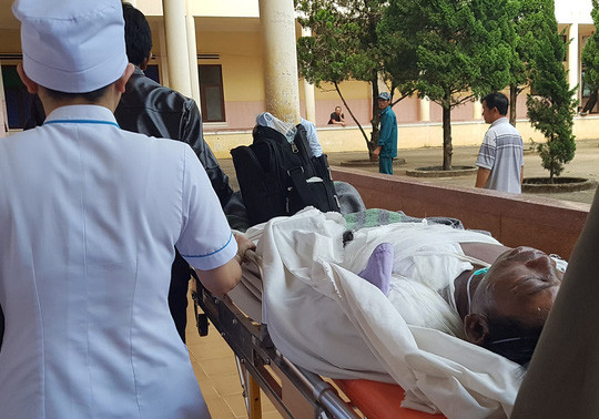 Trước đó cũng tại địa phương này, 1 người chồng bị vợ tạt nước sôi vì mâu thuẫn. Trước đó cũng tại địa phương này, 1 người chồng bị vợ tạt nước sôi vì mâu thuẫn.