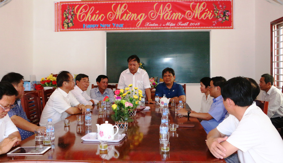 Đoàn tới thăm, tặng quà Hội Người Campuchia gốc Việt Nam ở tỉnh Ratanakiri. Ảnh: Trần Dung Đoàn đã tới thăm, tặng quà Hội Người Campuchia gốc Việt Nam ở tỉnh Ratanakiri. Ảnh: Trần Dung