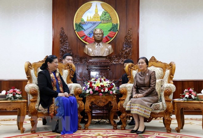 Thủ tướng Lào Thongloun Sisoulith tiếp Phó Chủ tịch Quốc hội Tòng Thị Phóng. (Ảnh: Phạm Kiên/Vietnam+) Thủ tướng Lào Thongloun Sisoulith tiếp Phó Chủ tịch Quốc hội Tòng Thị Phóng. (Ảnh: Phạm Kiên/Vietnam+)
