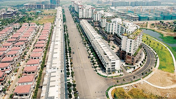  Đô thị Thủ Thiêm - với các chức năng chính là trung tâm tài chính, thương mại, dịch vụ cao cấp của TP, khu vực và có vị trí quốc tế