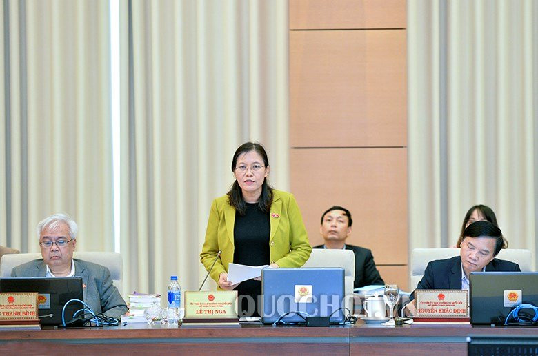 Chủ nhiệm UB Tư pháp Lê Thị Nga.