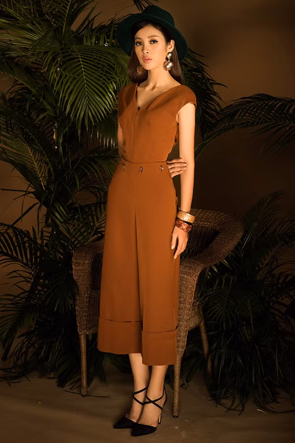 Các mẫu thiết kế mang tính ứng dụng cao phù hợp với tiết trời chuyển mùa và giúp phái đẹp tự do mix đồ để 'đi muôn nơi'.