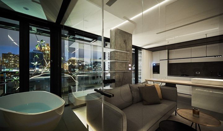 Phần mặt tiền có thể hút mắt bất kỳ ai khi bước vào. Phần mặt tiền có thể hút mắt bất kỳ ai khi bước vào.