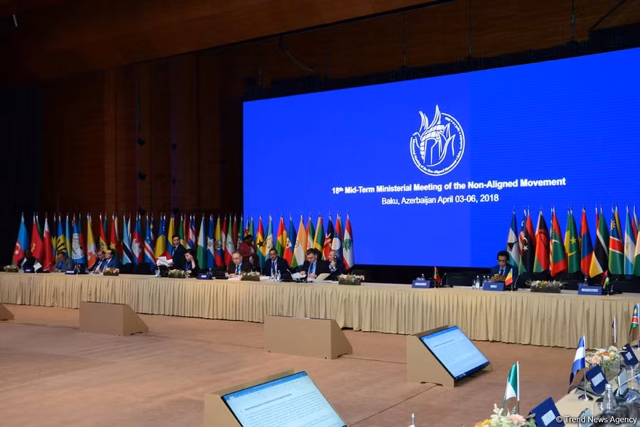 Toàn cảnh phiên khai mạc.