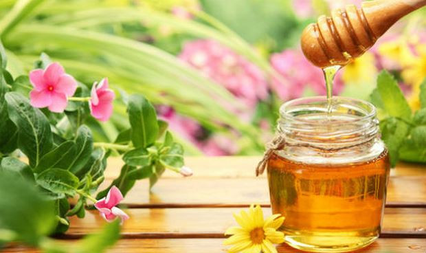  Mật ong giúp sáng da, mượt tóc