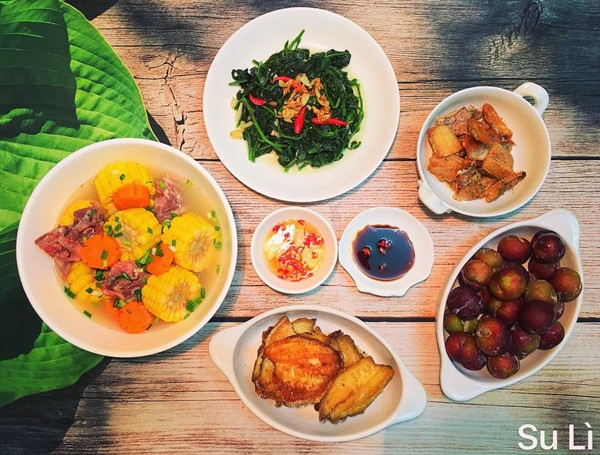 Chị Nguyễn Tâm đam mê bếp núc nên thường mày mò tìm hiểu công thức nấu ăn. Chị biết nấu nhiều món, đặc biệt là các món nhậu cho chồng. Ông xã chị Tâm thích nhất các món được chế biến từ sườn, các món nộm và canh chua do vợ nấu. Chị Nguyễn Tâm đam mê bếp núc nên thường mày mò tìm hiểu công thức nấu ăn. Chị biết nấu nhiều món, đặc biệt là các món nhậu cho chồng. Ông xã chị Tâm thích nhất các món được chế biến từ sườn, các món nộm và canh chua do vợ nấu.