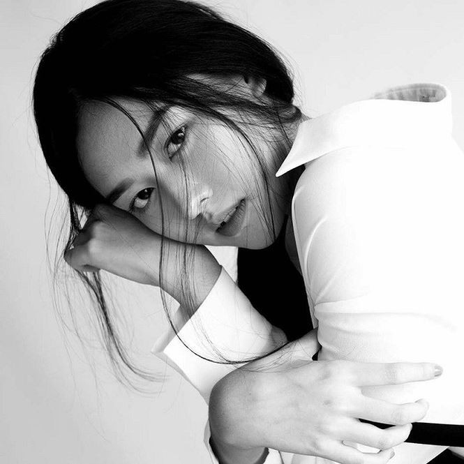 Vừa đi học lại đi chụp hình tưởng sẽ bận rộn và mất nhiều thời gian nhưng San cho biết cũng không thực sự vất vả, áp lực vì chủ yếu San chỉ nhận đi chụp nhiều khi nghỉ hè nên việc học tập không bị ảnh hưởng. Trong thời gian cuối cấp này, cứ 1-2 tuần San mới nhận đi chụp hình 1 buổi còn dành hoàn toàn thời gian cho học tập. Nhiều năm liền 10x đều đạt kết quả học tập tốt. Vừa đi học lại đi chụp hình tưởng sẽ bận rộn và mất nhiều thời gian nhưng San cho biết cũng không thực sự vất vả, áp lực vì chủ yếu San chỉ nhận đi chụp nhiều khi nghỉ hè nên việc học tập không bị ảnh hưởng. Trong thời gian cuối cấp này, cứ 1-2 tuần San mới nhận đi chụp hình 1 buổi còn dành hoàn toàn thời gian cho học tập. Nhiều năm liền 10x đều đạt kết quả học tập tốt.