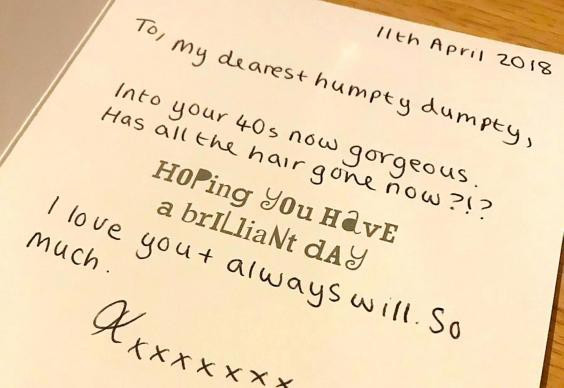  Tấm thiệp sinh nhật gửi chồng trước khi qua đời - Ảnh: Independent